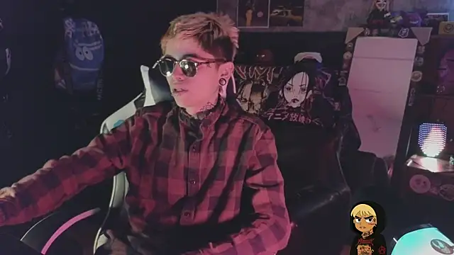 AcidMilo online show from 06-18-26, 08:57