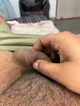 Snapshot of Mushroomhead69 chatting on 12-22-24, 09:22 Mushroomhead69 online show from 12-22-24, 09:22