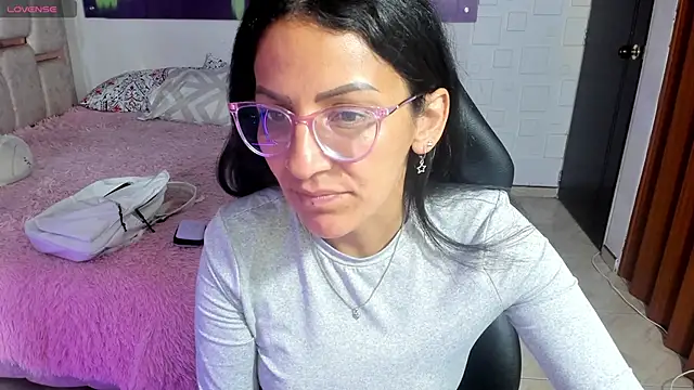 alma blue online show from 04-16-26, 10:12