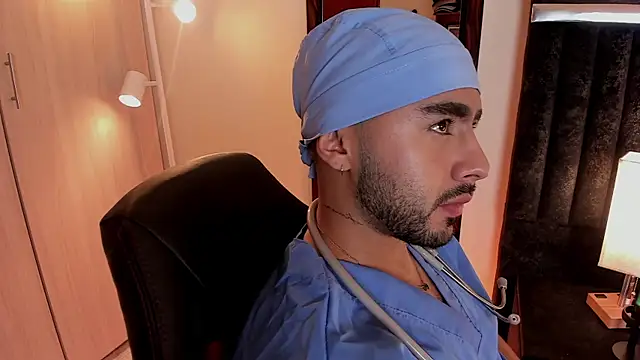 ItsMeEros online show from 10-21-25, 10:10