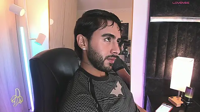 ItsMeEros online show from 04-30-26, 11:09