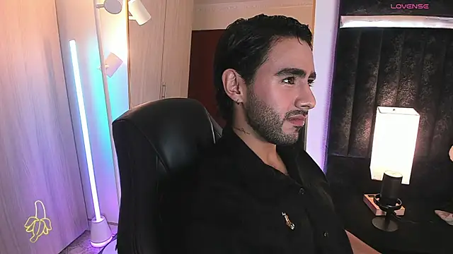 ItsMeEros online show from 05-30-26, 10:40