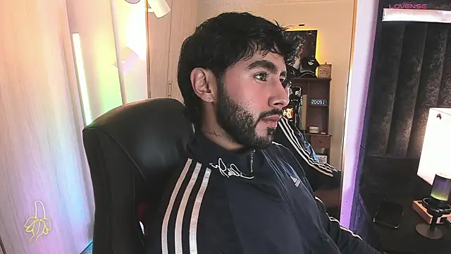 ItsMeEros online show from 06-17-26, 01:08