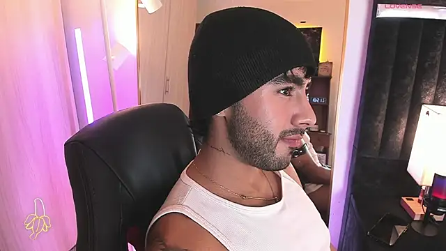 ItsMeEros online show from 06-18-26, 11:20