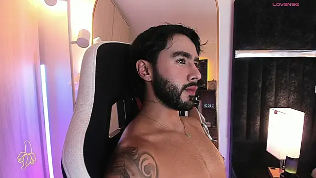ItsMeEros online show from 07-10-26, 01:10