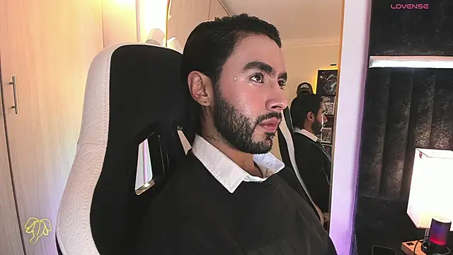 ItsMeEros online show from 07-22-26, 11:29