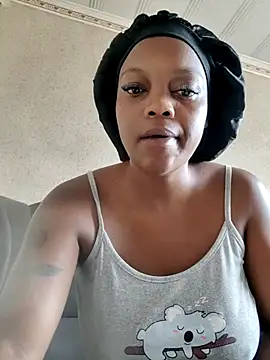 Snapshot of EbonyBuu chatting on 01-15-26, 07:57 EbonyBuu online show from 01-15-26, 07:57