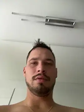 Jonkitzler1 online show from 01-07-25, 11:16