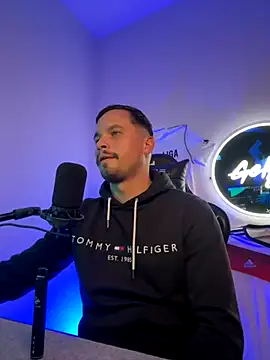 Jonkitzler1 online show from 12-01-25, 05:07