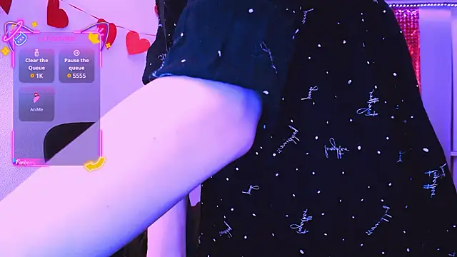 Littlepinkcat online show from 02-12-26, 07:20