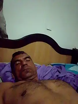 Snapshot of Daddy1972 chatting on 03-21-26, 11:41 Daddy1972 online show from 03-21-26, 11:41