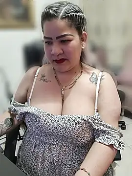 Dalessa Bigtits online show from 06-26-26, 03:55