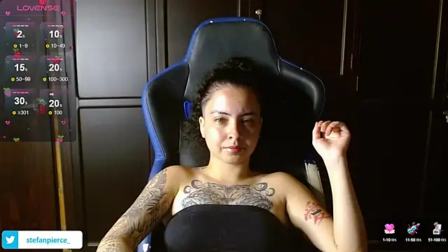 jaydensalvatore  online show from 09-11-25, 09:48