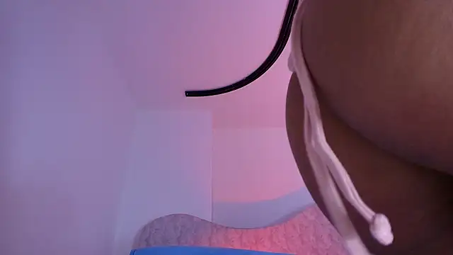 naomi kyse online show from 06-20-26, 03:09