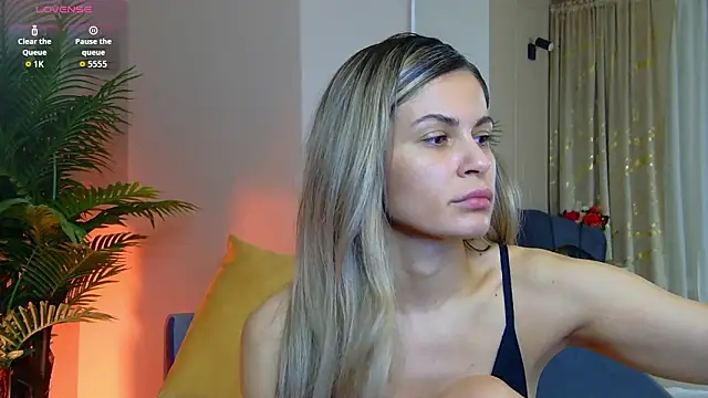 Avril Cyrus online show from 02-19-26, 07:59