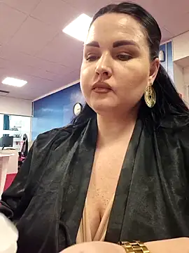 GeorgiaLerox online show from 01-19-26, 01:15