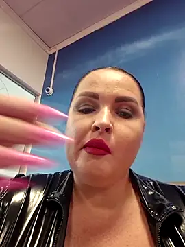 Snapshot of GeorgiaLerox chatting on 06-09-26, 01:01 GeorgiaLerox online show from 06-09-26, 01:01