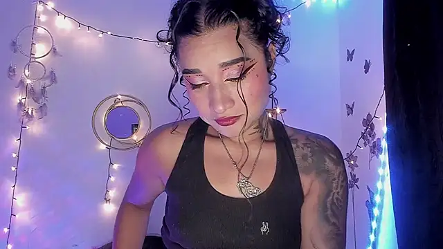 Eva Lee  online show from 02-25-25, 06:36