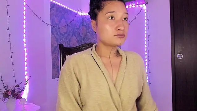 Eva Lee  online show from 02-26-26, 09:19