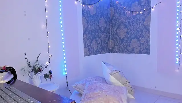 Eva Lee  online show from 03-26-26, 09:26