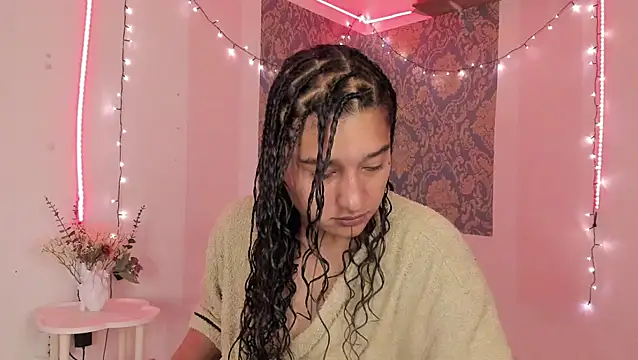 Eva Lee  online show from 05-13-26, 10:01