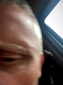 Snapshot of prekumstud chatting on 10-31-25, 10:55 prekumstud online show from 10-31-25, 10:55