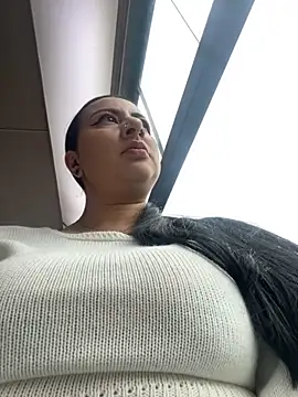 Abril Luv online show from 09-18-25, 12:07