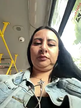 Abril Luv online show from 04-21-26, 12:22