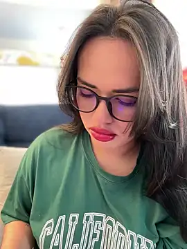 Snapshot of andra_rose chatting on 02-09-25, 01:56 andra rose online show from 02-09-25, 01:56