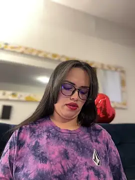 Snapshot of andra_rose chatting on 02-10-25, 11:13 andra rose online show from 02-10-25, 11:13