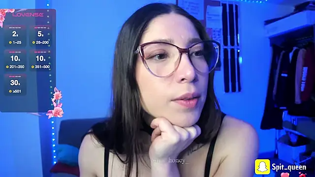 Spit queen online show from 05-19-26, 01:39