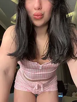 Snapshot of Tasty_Nora chatting on 05-16-26, 12:15 Tasty Nora online show from 05-16-26, 12:15