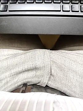 adicma123 online show from 04-15-26, 06:31