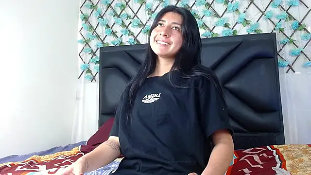 EmmaWilliamss online show from 12-04-25, 03:32