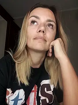 KrissSexi online show from 10-06-25, 02:58