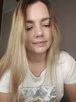 KrissSexi online show from 10-29-25, 05:53