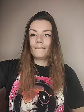 KrissSexi online show from 06-05-26, 04:19