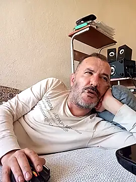 Snapshot of bestofyalcinturkey chatting on 11-13-25, 08:57 bestofyalcinturkey online show from 11-13-25, 08:57