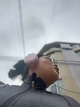 Snapshot of Insane_Issa chatting on 01-21-25, 01:22 Insane Issa online show from 01-21-25, 01:22