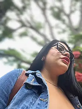 Insane Issa online show from 03-22-25, 05:52