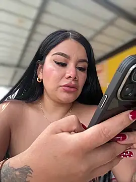 Insane Issa online show from 02-10-26, 04:11