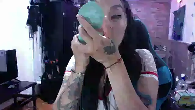 AngelaQueen  online show from 10-29-25, 05:36