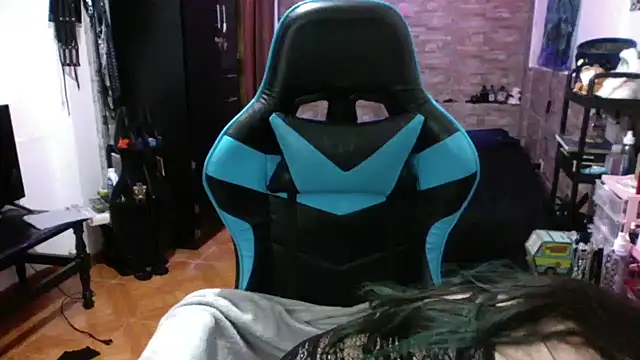 AngelaQueen  online show from 11-14-25, 05:44