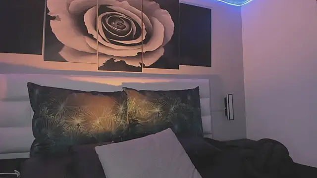 lena banks online show from 11-26-25, 11:28