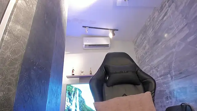 LunaBaker-1 online show from 09-12-25, 08:09