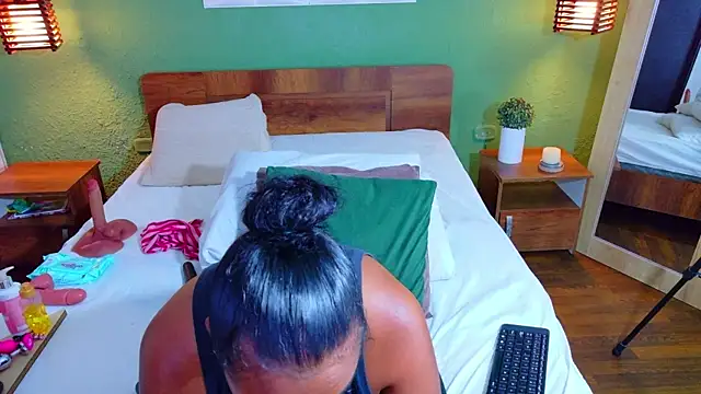 dannaahbrown online show from 03-27-26, 02:28