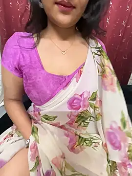 Snapshot of LuscousPussy chatting on 03-05-25, 02:56 LuscousPussy online show from 03-05-25, 02:56