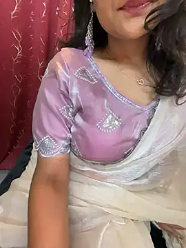 Snapshot of LuscousPussy chatting on 03-13-25, 12:56 LuscousPussy online show from 03-13-25, 12:56