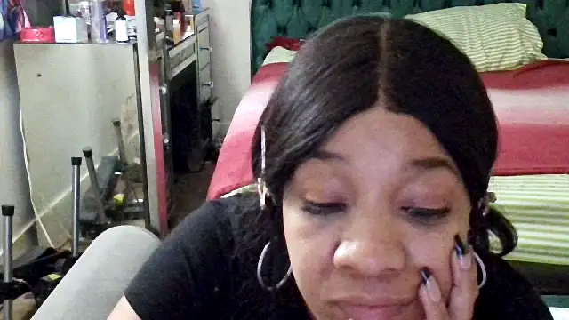 YasmineMinaj online show from 10-31-25, 03:29