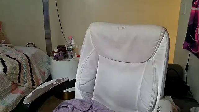 YasmineMinaj online show from 11-25-25, 01:33